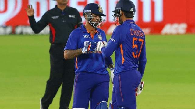 criccrank (16) IND vs WI: This dangerous batsman of Team India will fulfill the lack of sixth bowler of Team India