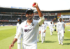 IND vs SL: बुमराह ने 5 विकेट लेकर बनाये ये 3 रिकॉर्ड, पुरे किये 300 इंटरनेशनल विकेट,109 रनों पर श्रीलंका सिमटी IND vs SL: Bumrah made these 3 records by taking 5 wickets, completed 300 international wickets, Sri Lanka was reduced to 109 runs