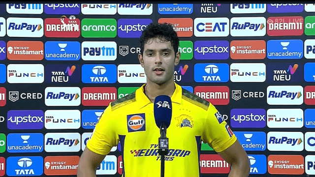 criccrank - 2022-04-12T215141.325 CSK vs RCB: Shivam missed a century on the last ball, Dhoni gave this advice, despite scoring 95 runs, Shivam has this fear, know what he said