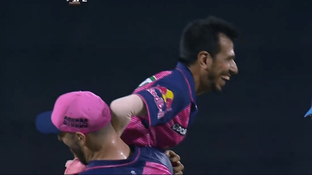 IPL 2022: The biggest drama of run out happened in the middle ground, the hero became the hero in a moment, the video went viral, Karthik's breath stuck