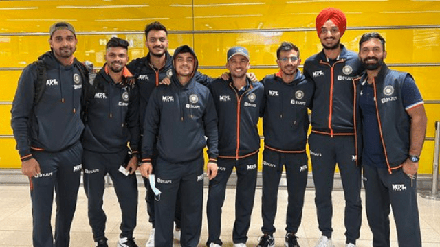 Because of this, Umran Malik, Rahul Tripathi, Suryakumar had to catch another flight to Ireland