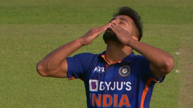 Umran Malik turned the match in the last over, celebrated the happiness of the first wicket in this way