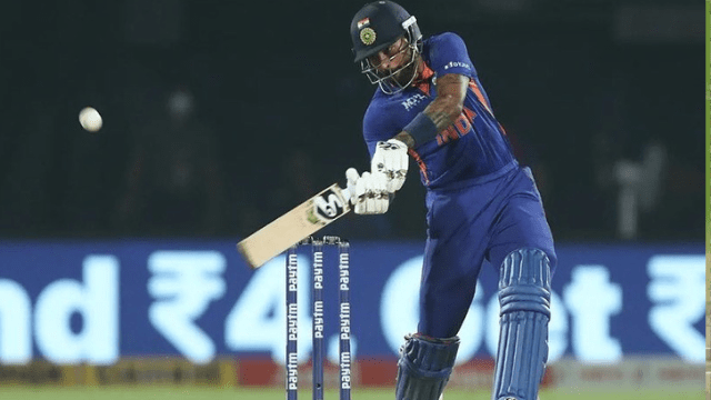Hardik Pandya showed Rashid Khan's "snake shot", hit 2 sixes in 2 balls