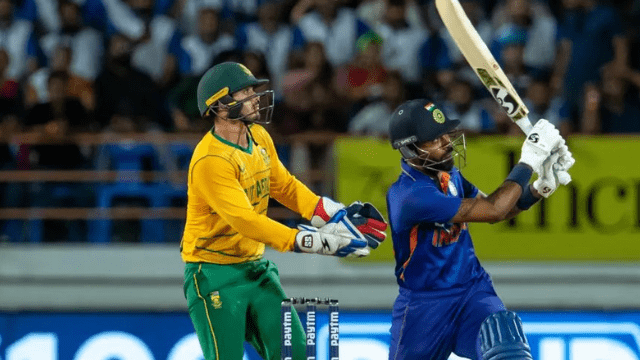 Hardik Pandya showed Rashid Khan's "snake shot", hit 2 sixes in 2 balls