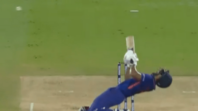 Rituraj played "180 degree impossible shot" lying down, ball hit by helmet, Nortya could not believe it