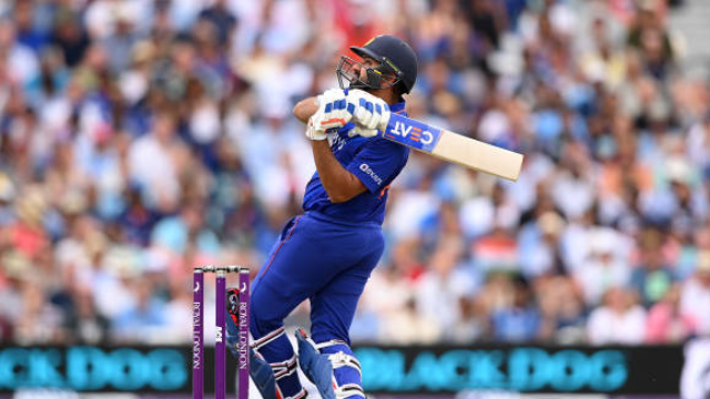 n 2 minutes, see how Bumrah, Shami and Krishna blew the senses of England's batsmen, India won by 10 wickets