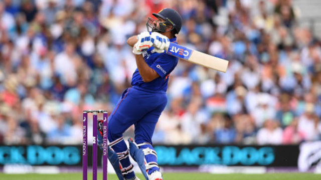 www.criccrank.com (81) INDvsENG: Rohit Sharma can create history by scoring 19 runs today, a chance to make this record after 8 years