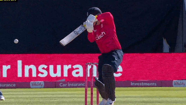 Bhuvneshwar Kumar hits Roy for 0 on the first waving ball;