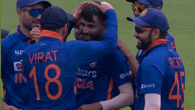 Hardik sent Jason Roy to the pavilion, "Rocket Raftaar" eating the balls of the ball