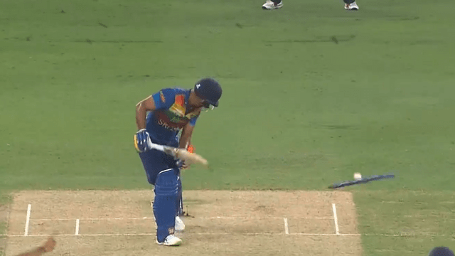 Haris Rauf hit Gunaratne on the ball of 151 km "Rocket speed", blown Sri Lanka's senses