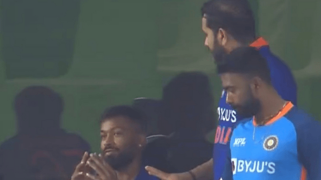 Hardik and Pant clashed again to bat at number 5