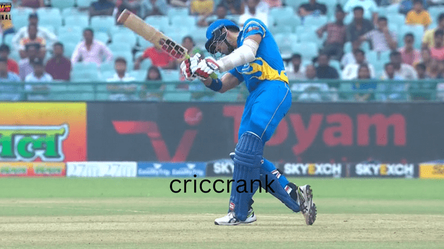 Video: Irfan Pathan's 4 sixes and Naman Ojha's 90 helped India Legends reach the final