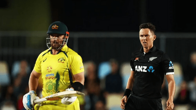 Video: Trent Boult's stormy ball blew "Finch" senses, rocket speed hit the ball