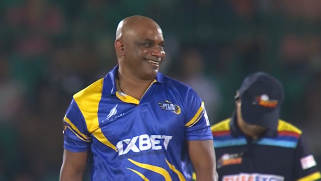 Jayasuriya took 4 wickets for 3 runs, Sri Lanka Legends won by 7 wickets, got the man of the match