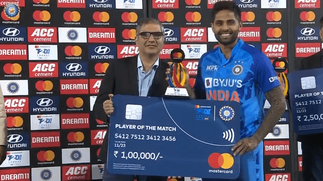 Suryakumar Yadav played a stormy innings of 69 runs in 36 balls, destroyed AUS, "Shot of the Decade" was special, 5 sixes made a ruckus with 5 fours