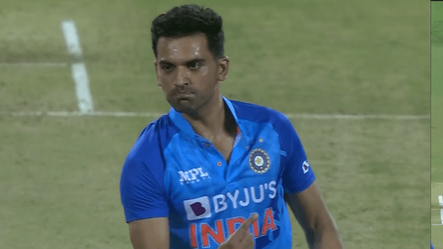 Video: Deepak Chahar's inswing and Arshdeep's off-cutter made Babuva and Quiton de Kock BOLD, a spell that blows the mind