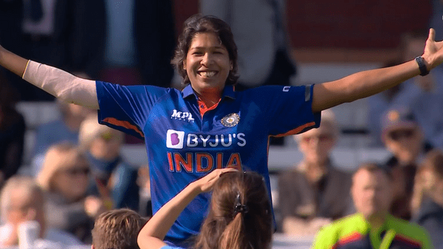 Jhulan Goswami was out on 0 in the last match of the career, Harmanpreet Kaur wept bitterly