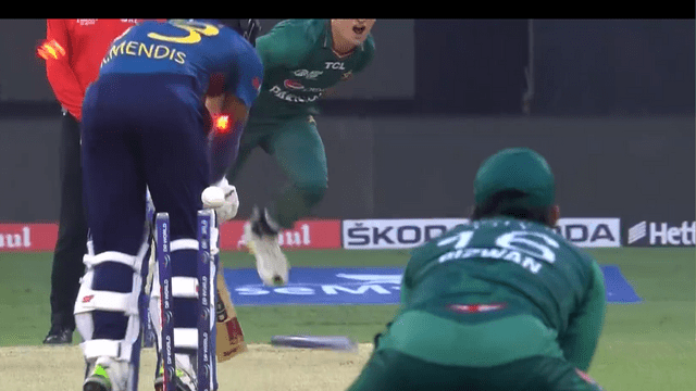 Kushal Mendis clean bowled on Naseem Shah's swing ball at the speed of 142 KMPH, fell victim to golden duck