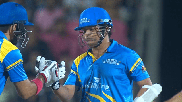 Sachin Tendulkar played a stormy innings of 40 runs from the SR of 200, this stormy 3 sixes, "Lap Six" was the most special