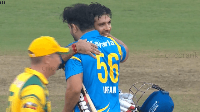 Video: Sachin Tendulkar taught a lesson to Brett Lee, backfoot punch was hit for a four, blown away his senses!