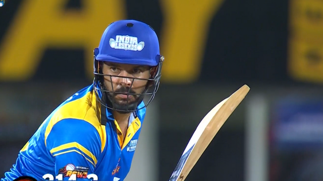 Sachin Tendulkar played a stormy innings of 40 runs against England Legends, Yuvraj also showed his attitude, trampled on top by 40 runs