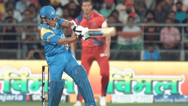 Sachin Tendulkar played a stormy innings of 40 runs against England Legends, Yuvraj also showed his attitude, trampled on top by 40 runs