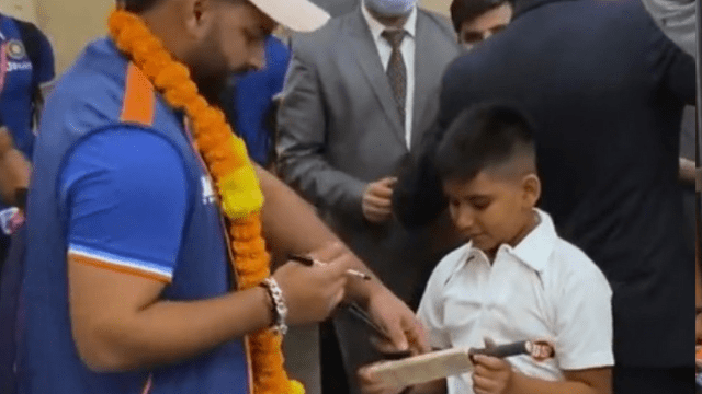 Video: Team India reached Nagpur, not Rohit's but this player's name started saying "slogans", Pant and Suryakumar won the hearts of fans by doing this