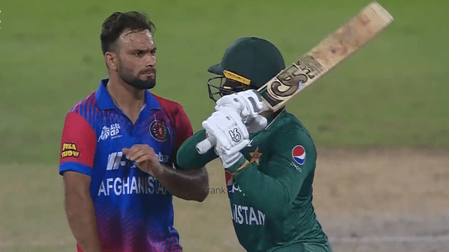 Video: After the dispute between Asif and Farid, the prophet turned his face while shaking hands with Babar Azam, know the reason