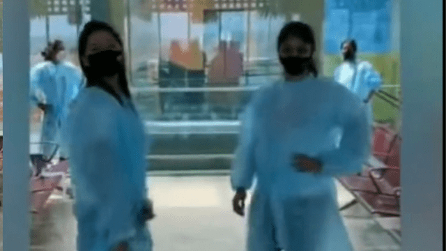 Video: Women's cricket team did ramp walk in PPE kit at airport, Jhulan was a showstopper, Harleen made headlines