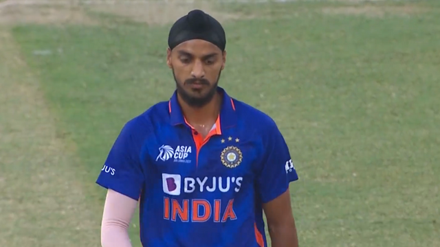 Video: "Arshdeep could not sleep the whole night after leaving the catch against Pakistan", parents got emotional on the selection