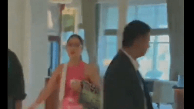Video: Sara Ali Khan was spotted with Shubman Gill in the hotel and then on the plane, the discussion of dating got air