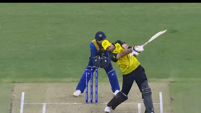 maxwell inning against srilanka