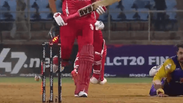 Video: Sreesanth did charisma, first dive and did a surprising run-out by rotating 360 degrees,