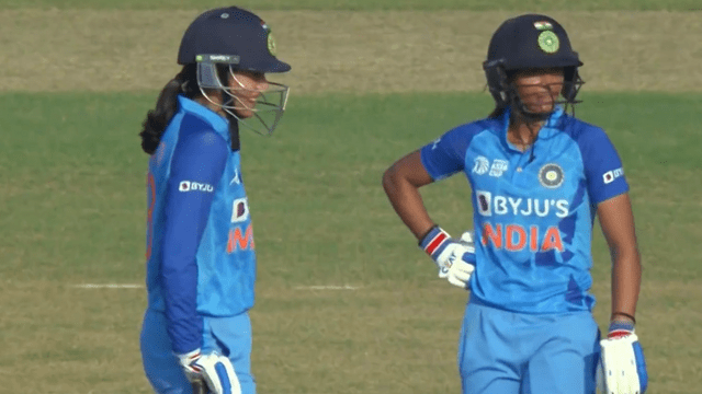 Smriti Mandhana ends the match with a six, reminds Dhoni, India becomes Asia Cup winner for the 7th time