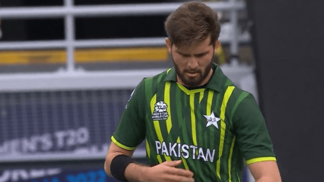 Gurbaj's finger swells with Shaheen Afridi's rocket speed yorker, screams out of pain, hangs out of the field