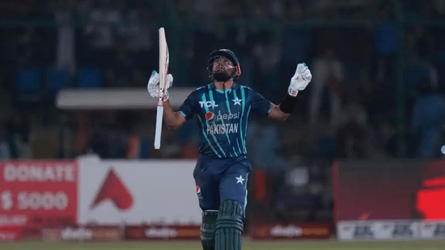 PAKvsENG: 70 runs in 16 balls, salt blew PAK bowlers, England won 170 runs in 14.3 overs