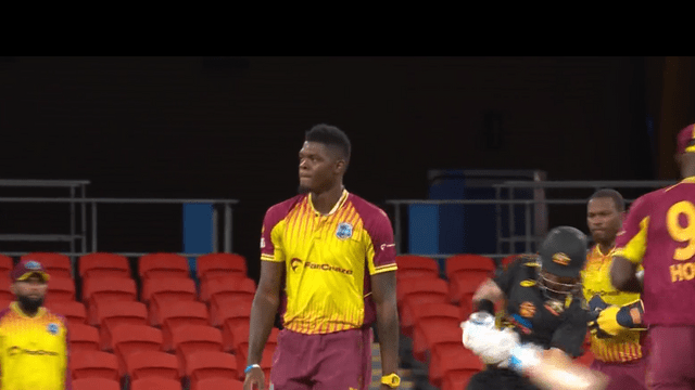 4,6,6,4 Tim David created havoc, 42 runs off 20 balls, blown his senses by hitting a six of 110m, AUS 178/7