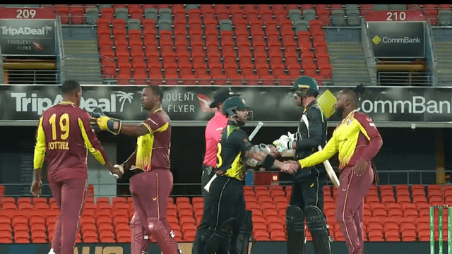 AUS vs WI: West Indies lost the match won, 2 catches left in the last over, Starc fouled! AUS won by 3 wickets