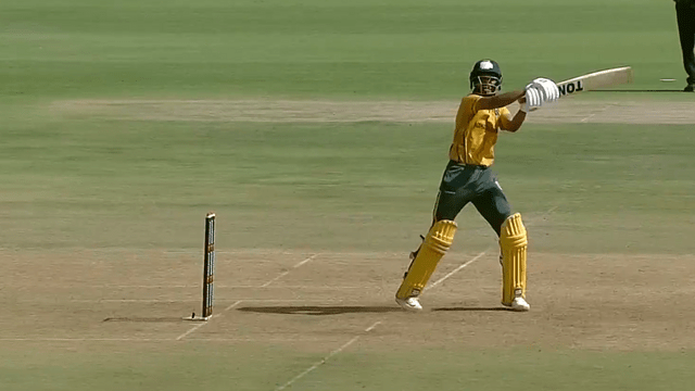 Rituraj breaks Yuvraj's 15 years old record, hits 7 sixes in 1 over, hits 42 runs, creates sensation with double century
