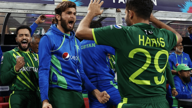 917BE1EB-BF72-4AB3-83C0-CF4569A83E6A PAK vs NZ: Rizwan-Babar thrashed NZ by 7 wickets by sharing 105 runs, this happened after 13 years, this record was broken