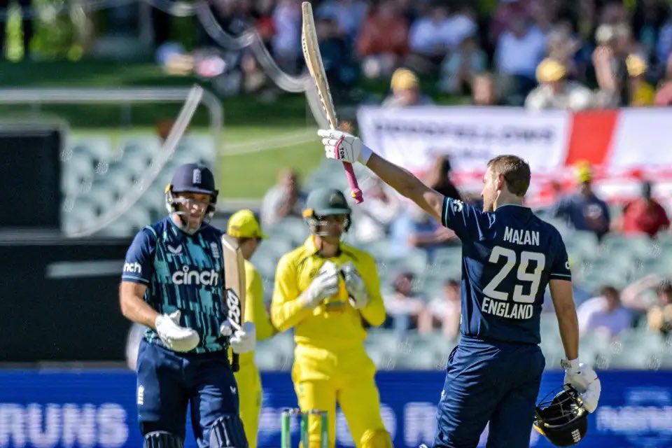 AUS vs ENG: Warner-Head blast, Australia crushes England by 6 wickets, Malan's century goes in vain, Smith shines