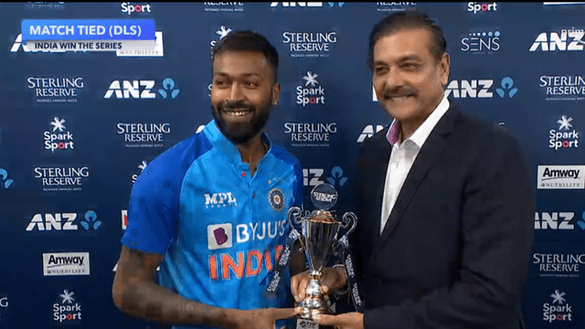 Miss fielding on the last ball of Mitchell Santner made India champion, beat NZ 1-0, otherwise the series would have been drawn, Duckworth Lewis became a boon