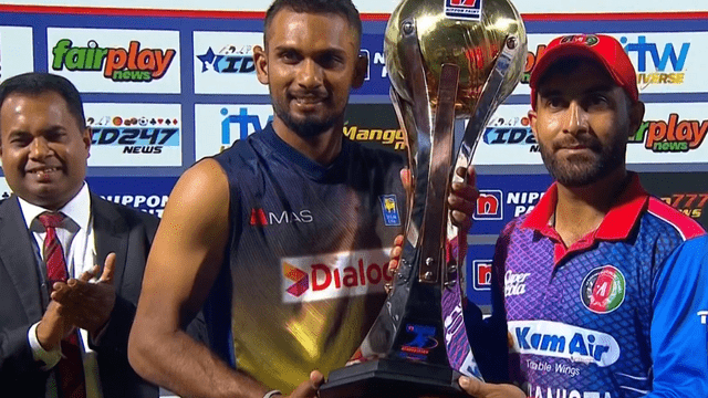 Catch missed by Rashid Khan in the last over and hit 2 sixes, AFG won the series Sri Lanka
