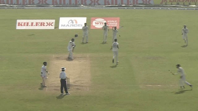 CRICCRANK - 2022-12-24T130436.456 IND VS BAN: Jaydev Unadkat dismissed Shakib for 13 runs
