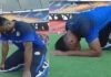Jaidev Unadkat became emotional after the victory, first bowed down on the field, then hugged Rituraj and showed his big heart