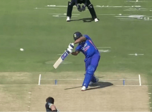 INDvsNZ: Rohit Sharma became "Sixer King", 2 skyscraper sixes broke Dhoni's record of 123 ODI sixes, see list of top-3