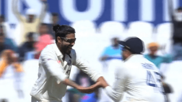 Steve Smith bowled on Jadeja's mystery spin