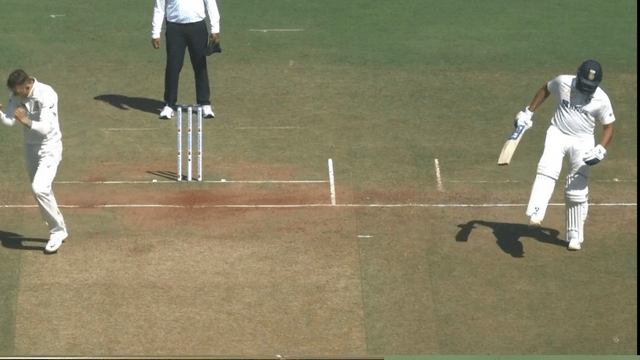 Pujara became the victim of Todd Murphy, caught on a tempting ball, Rohit's reaction went viral