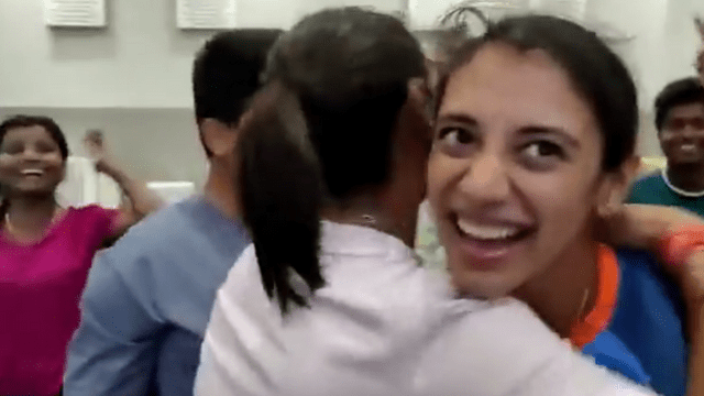 War between RCB and Mumbai Indians over Smriti Mandhana, bid 3.40 cr, celebrated with tears in eyes and smiles on faces