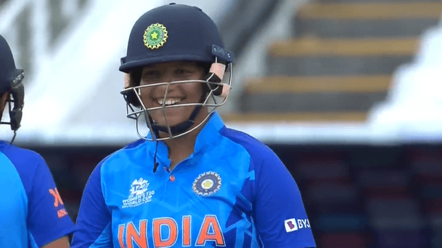 With Richa Ghosh's four, India crushed West Indies by 6 wickets, hitting stormy 44 runs, Pakistani players were left watching from outside the ground